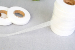 Hot-melt double-sided adhesive 18 grams Weight 70 yards Width 1 cm